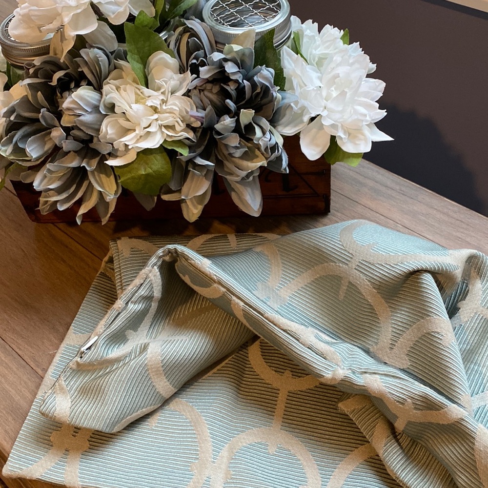 Pillow cover